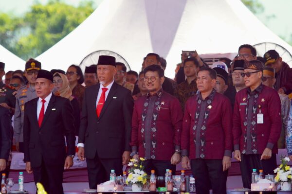 Penas XVI di Padang, Presiden Jokowi dan Mentan Mendapat Apresiasi dari Petani
