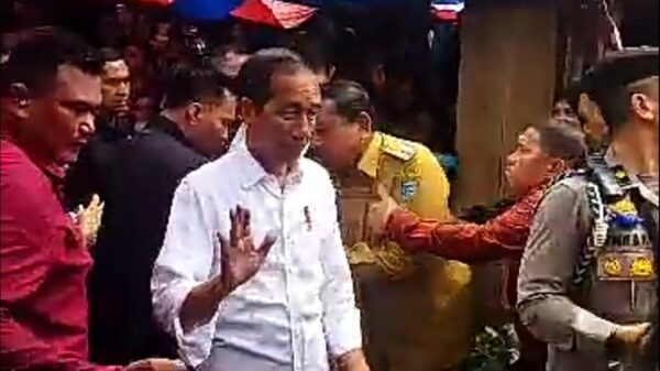 Bupati Bengkulu Buka Suara Terkait Insiden Ditarik Paspampres Saat Temani Jokowi Blusukan