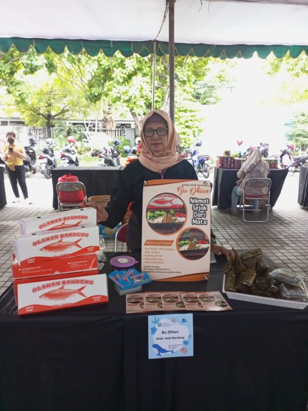 Nikmat dan Kaya Vitamin, Otak-Otak Bu Dhian Terkenal Hingga Mancanegara