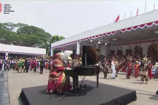 Bawakan Lagu Rungkad, Putri Ariani Hebohkan HUT RI ke 78 di Istana Merdeka