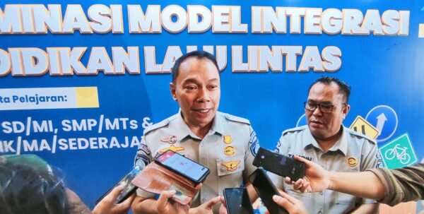 Libatkan Guru, PT Jasa Raharja melalui Program TJSL Bangun Kesadaran Pelajar Surabaya untuk Tertib Lalu Lintas