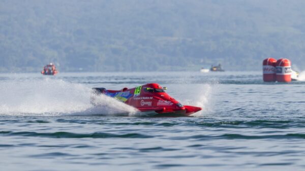 Band dan Sejumlah Artis Papan Atas Indonesia Ramaikan F1Powerboat di Danau Toba