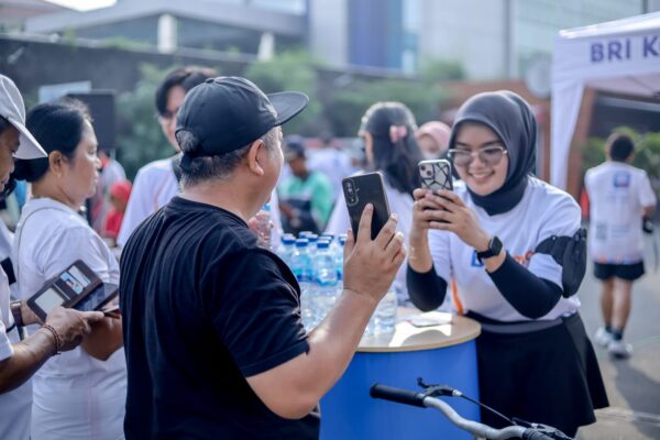 KC BRI Bekasi Siliwangi Ramaikan CFD, Dengan BRImo Mudah dan Serba Bisa