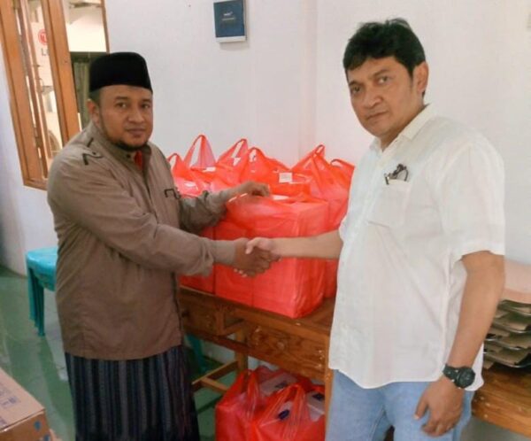 BRI KC Depok – DKM Masjid Al Ikhlas Polresta Metro Depok Gelar Jumat Berbagi