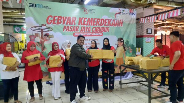 BRI Cimanggis Tingkatkan Kolaborasi Bersama Pedagang Pasar Jaya Cibubur