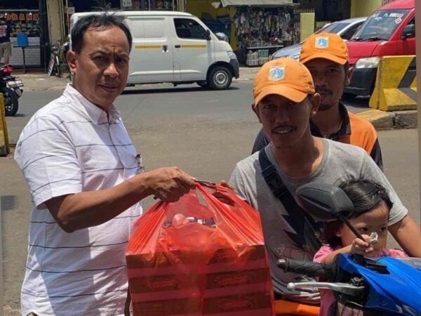 BRI KC Pasar Minggu Berbagi Jumat Berkah