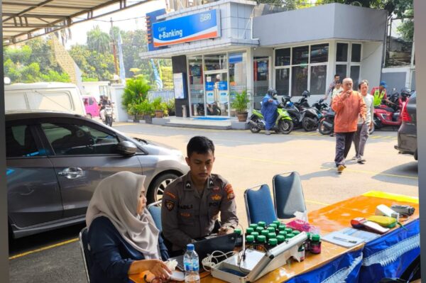BRI – Kimia Farma Depok Gelar Pemeriksaan Kesehatan Gratis