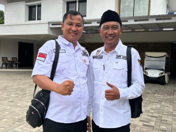 Dari Desa Tinjul ke Panggung Nasional: Amren Jaini Siap Kawal Hak Desa Se-Indonesia Lewat APDESI