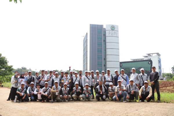 Tingkatkan Kapasitas, Kelompok Tani Bogor Studi Lapang di Politeknik Enjiniring Kementan