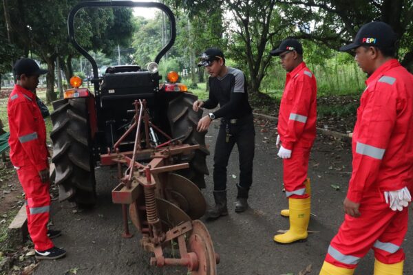 Gelar Bimtek Traktor Roda Empat, Kementan Cetak Petani Adaptif Teknologi Modern