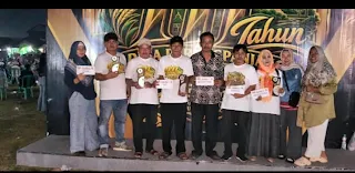 RW 012 Borong Tiga Piala di HUT ke-111 Desa Parungpanjang, Atraksi Honai Papua Barat Jadi Sorotan
